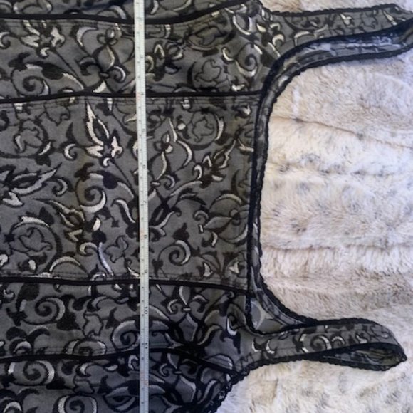 Beautiful Bodice - Picture 7 of 9